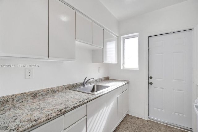 700 82nd Street 3, Miami Beach, FL 33141