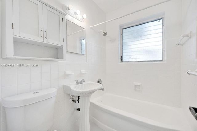 700 82nd Street 3, Miami Beach, FL 33141