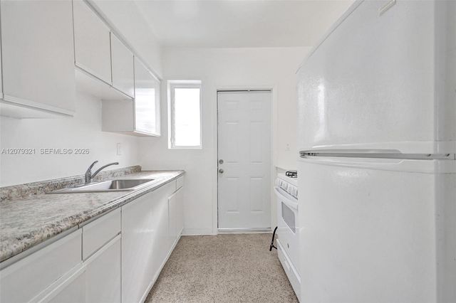 700 82nd Street 3, Miami Beach, FL 33141