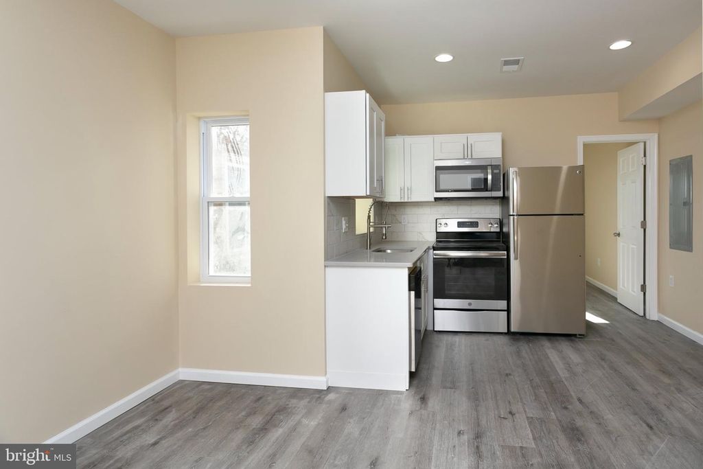 4942 CHESTNUT ST, Philadelphia, PA 19139 — exterior