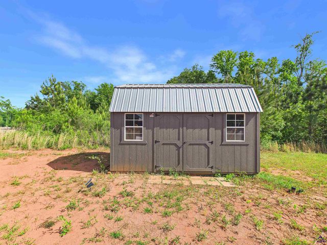 146 Caroline Court, Macon, GA 31210