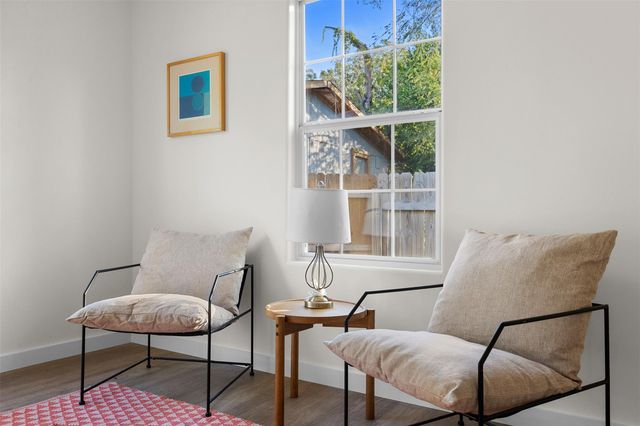 836 W Bell Ave, Rockdale, TX 76567