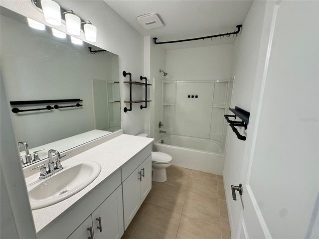 33981 SKY BLOSSOM CIRCLE, Leesburg, FL 34788