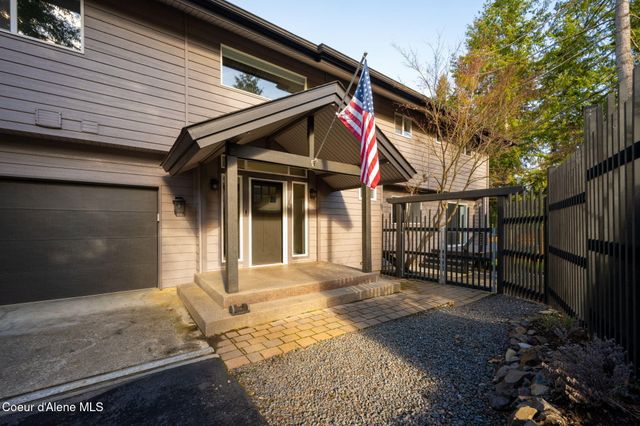 2885 E Point Hayden DR, Hayden Lake, ID 83835