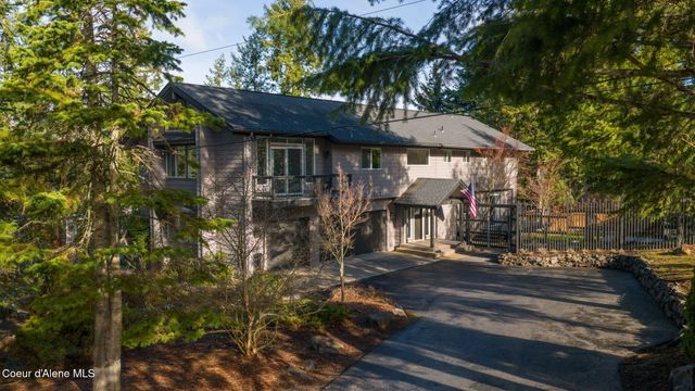 2885 E Point Hayden DR, Hayden Lake, ID 83835