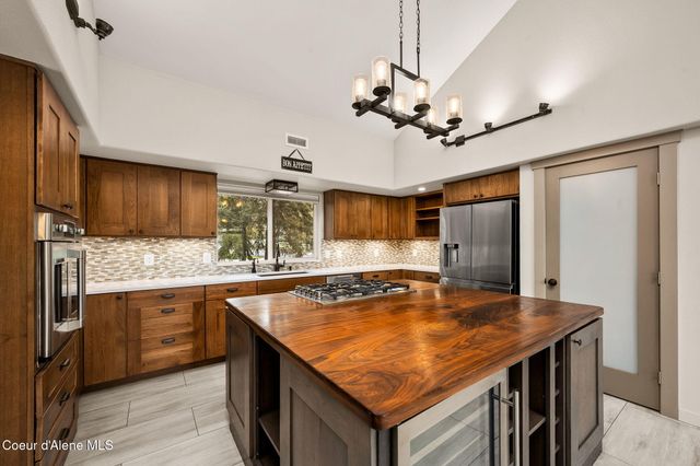 2885 E Point Hayden DR, Hayden Lake, ID 83835