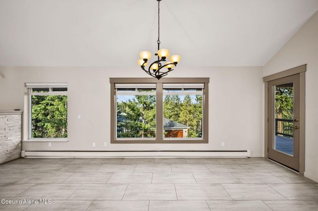 2885 E Point Hayden DR, Hayden Lake, ID 83835