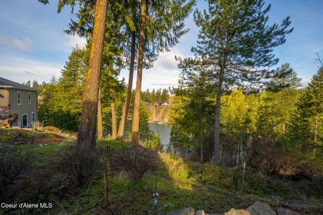 2885 E Point Hayden DR, Hayden Lake, ID 83835