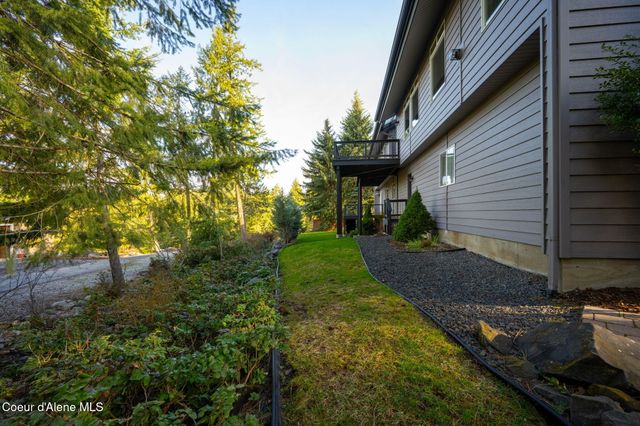 2885 E Point Hayden DR, Hayden Lake, ID 83835