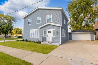 5708 W 84th Place, Burbank, IL 60459
