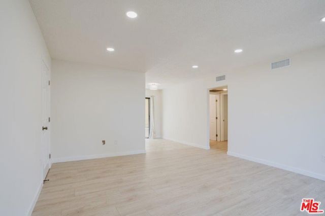 914 E Elk Avenue 3, Glendale, CA 91205