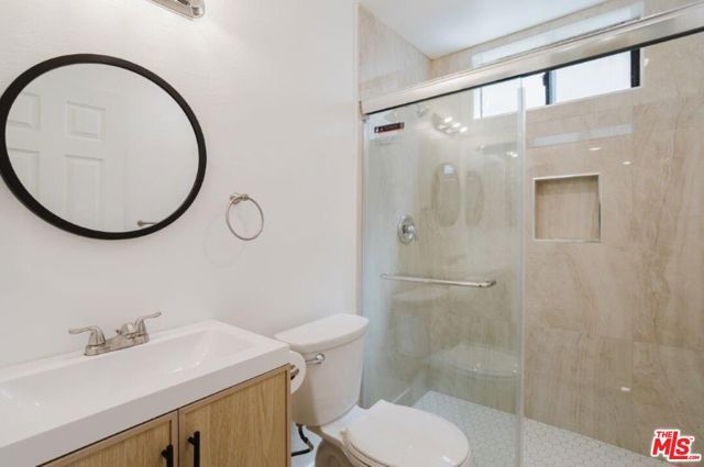 914 E Elk Avenue 3, Glendale, CA 91205
