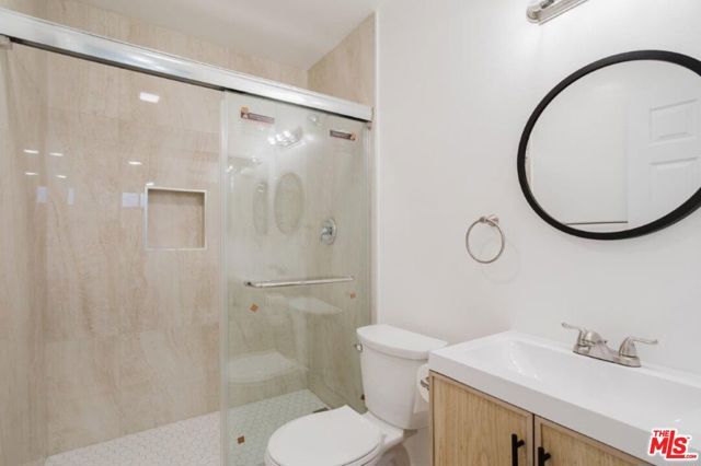 914 E Elk Avenue 3, Glendale, CA 91205