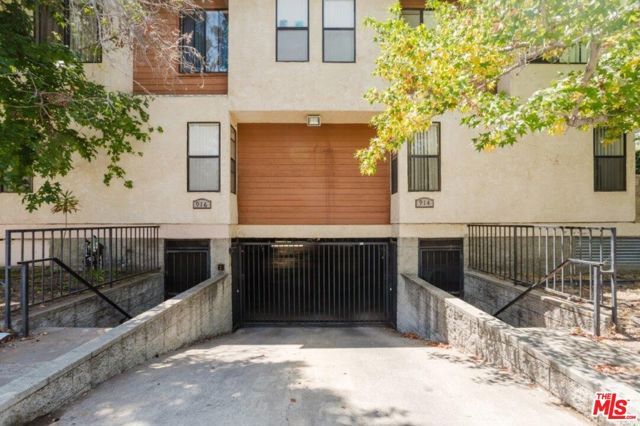 914 E Elk Avenue 3, Glendale, CA 91205