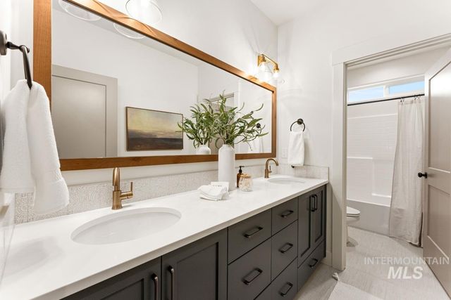 13338 N Spring Creek Way, Boise, ID 83714
