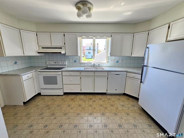 17 Johnston Street, New Haven, CT 06512