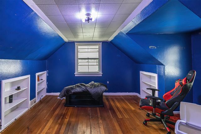 919 EVERGREEN Drive, Erie, PA 16505