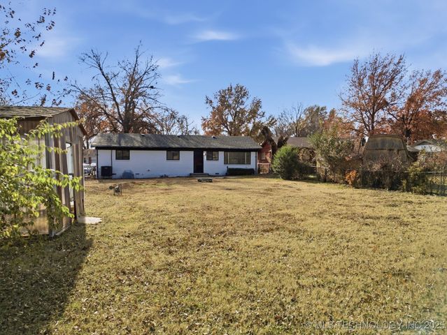 7925 E 27th Court, Tulsa, OK 74114