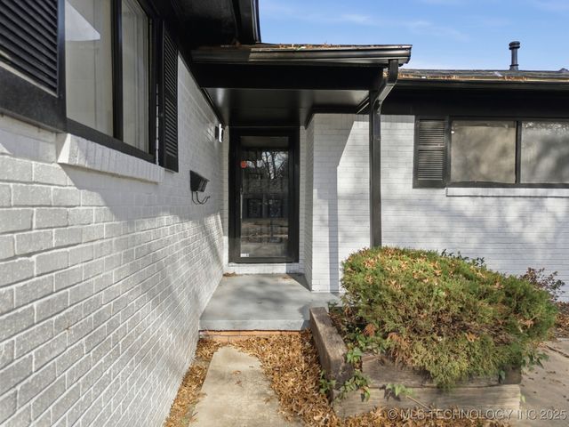 7925 E 27th Court, Tulsa, OK 74114