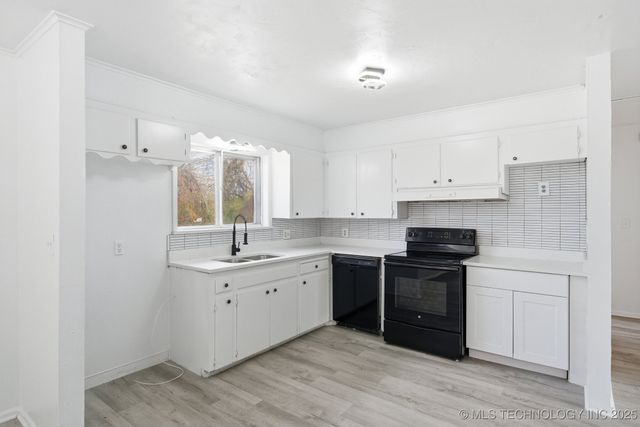 7925 E 27th Court, Tulsa, OK 74114