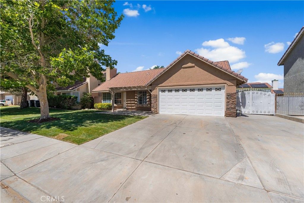 Image 1 of property listing at 37537 Sabal Court, Palmdale, CA 93552