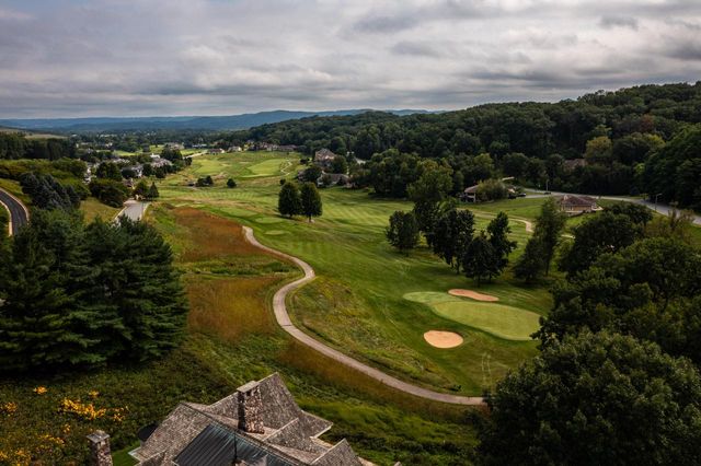 832 Country Club LANE, Onalaska, WI 54650