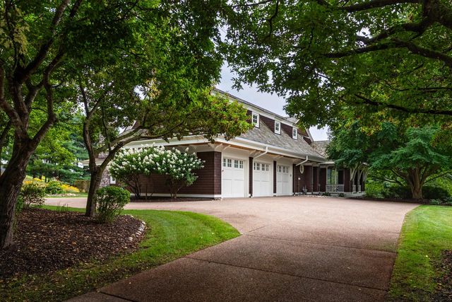 832 Country Club LANE, Onalaska, WI 54650