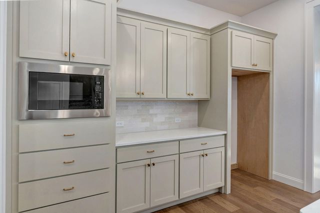 5072 E Ferdinand Court, Springfield, MO 65802