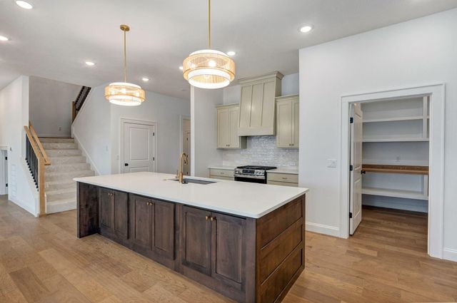 5072 E Ferdinand Court, Springfield, MO 65802