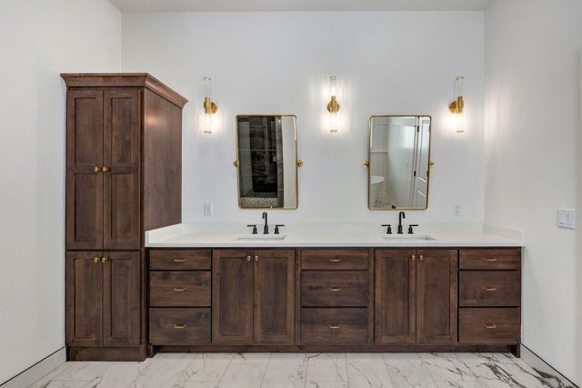 5072 E Ferdinand Court, Springfield, MO 65802