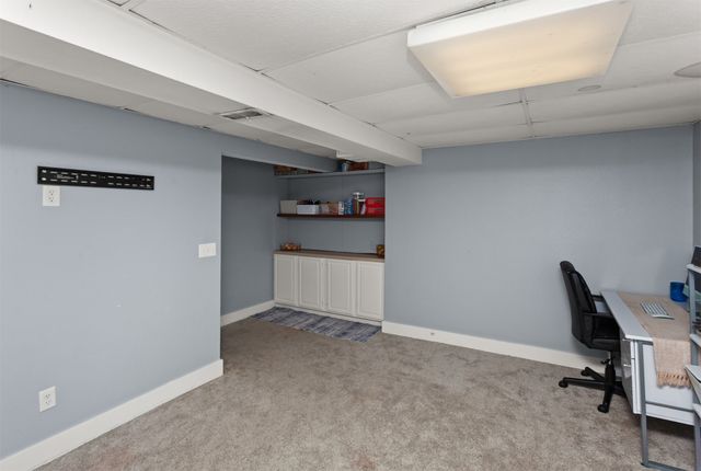 5920 Village Circle, Johnston, IA 50131