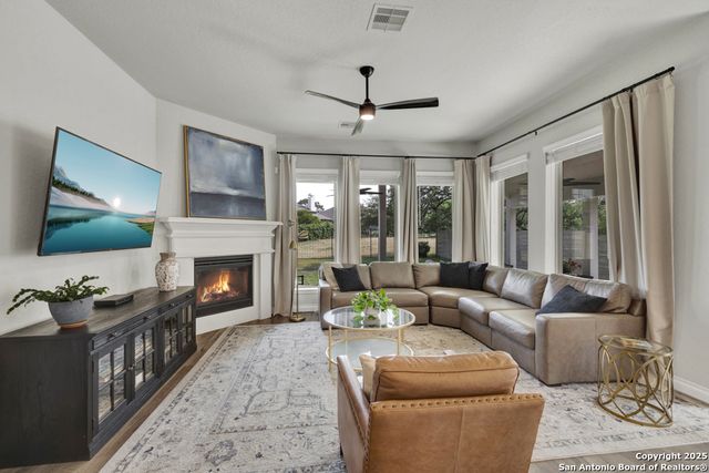 562 Orchard Way, New Braunfels, TX 78132