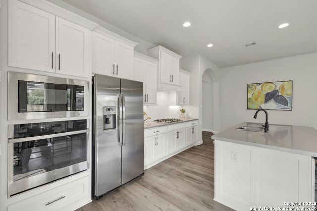 562 Orchard Way, New Braunfels, TX 78132