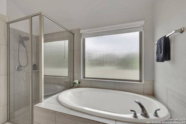 562 Orchard Way, New Braunfels, TX 78132