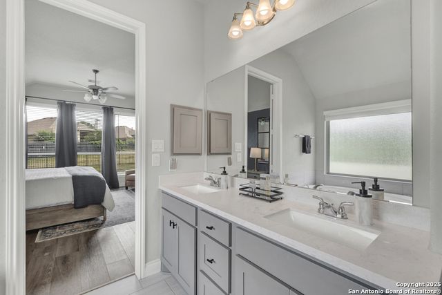 562 Orchard Way, New Braunfels, TX 78132