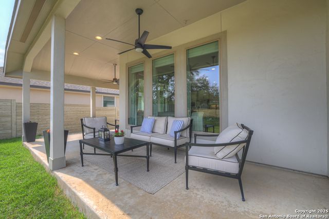 562 Orchard Way, New Braunfels, TX 78132