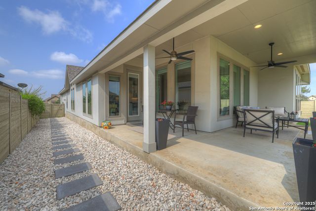 562 Orchard Way, New Braunfels, TX 78132