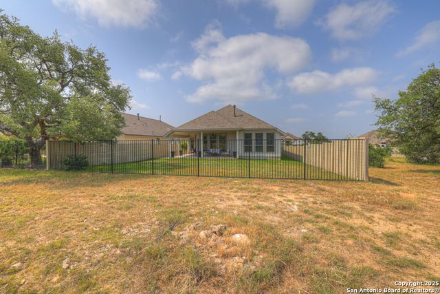 562 Orchard Way, New Braunfels, TX 78132