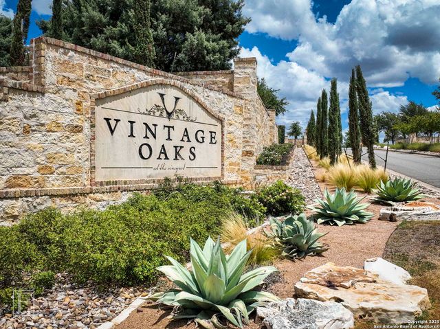 562 Orchard Way, New Braunfels, TX 78132