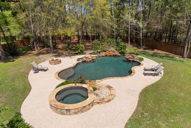 3907 Rayford Road, Spring, TX 77386