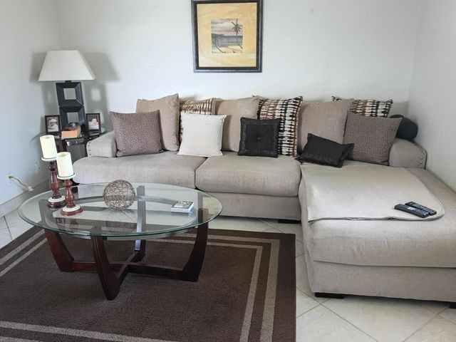 697 Flanders Drive, Delray Beach, FL 33484