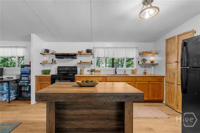 271 Wild Heron Drive, Midway, GA 31320