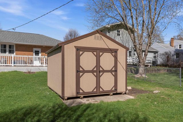 809 Grove Street, Beaver Dam, WI 53916