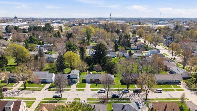 809 Grove Street, Beaver Dam, WI 53916