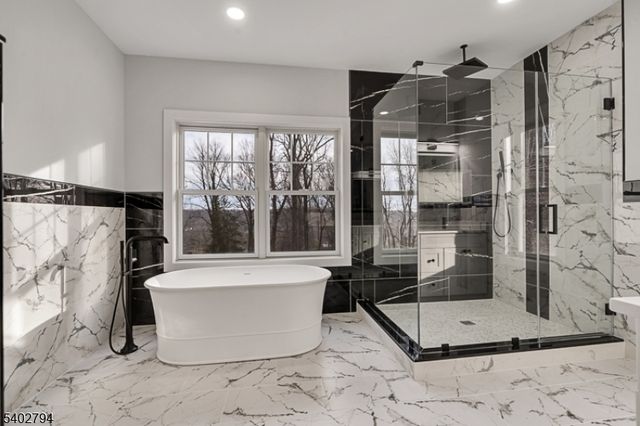 79 Park Pl, Watchung Boro, NJ 07069