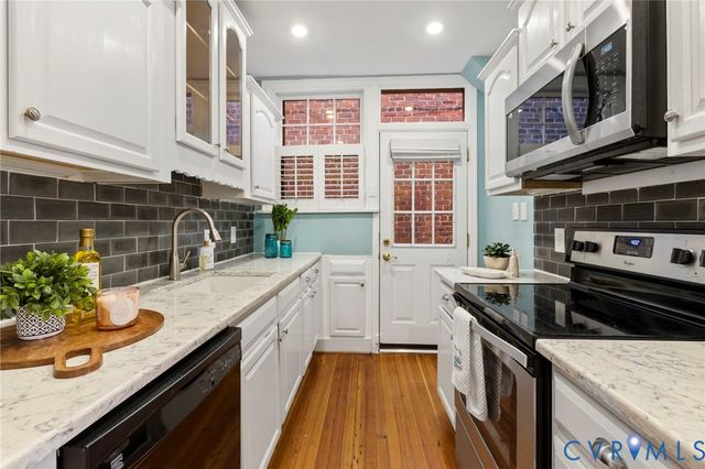 3418 Grove Ave, Richmond, VA 23221