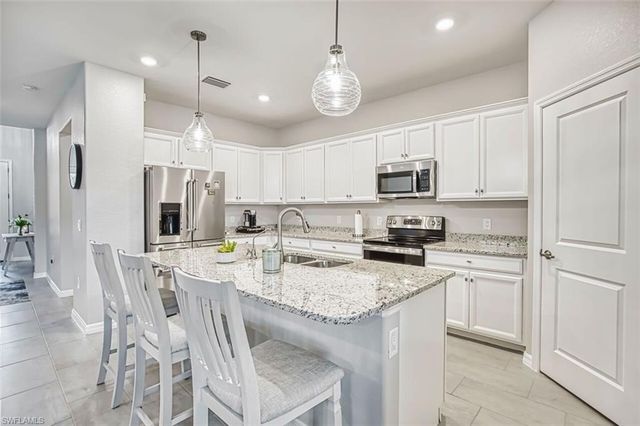 11425 Shady Blossom DR, Fort Myers, FL 33913