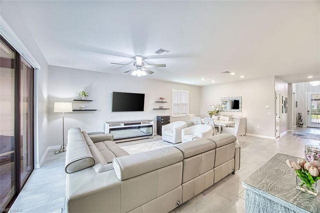 11425 Shady Blossom DR, Fort Myers, FL 33913