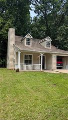 1009 Autumn Crest Court, Stone Mountain, GA 30083