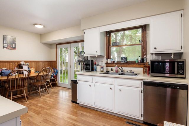 301 8th Avenue, Brodhead, WI 53520